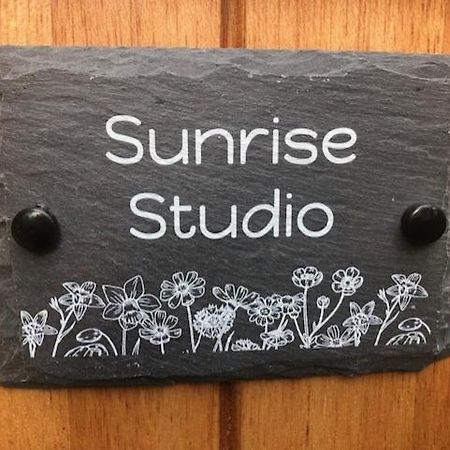 Sunrise Studio Bed & Breakfast Colchester Bagian luar foto